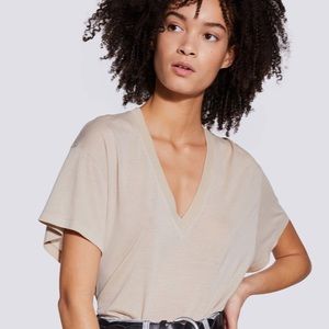 IRO vneck tshirt in beige size XS